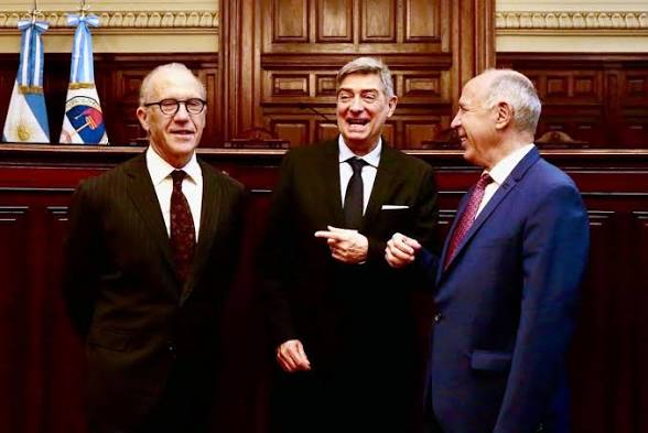 La Corte frenó la derogación de la Ley de Tierras